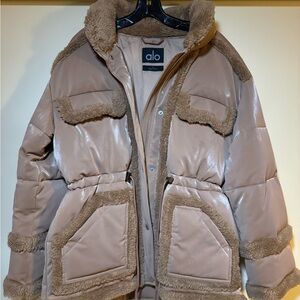 ALO Yoga Women's Brown Puffer Jacket with Faux Fur